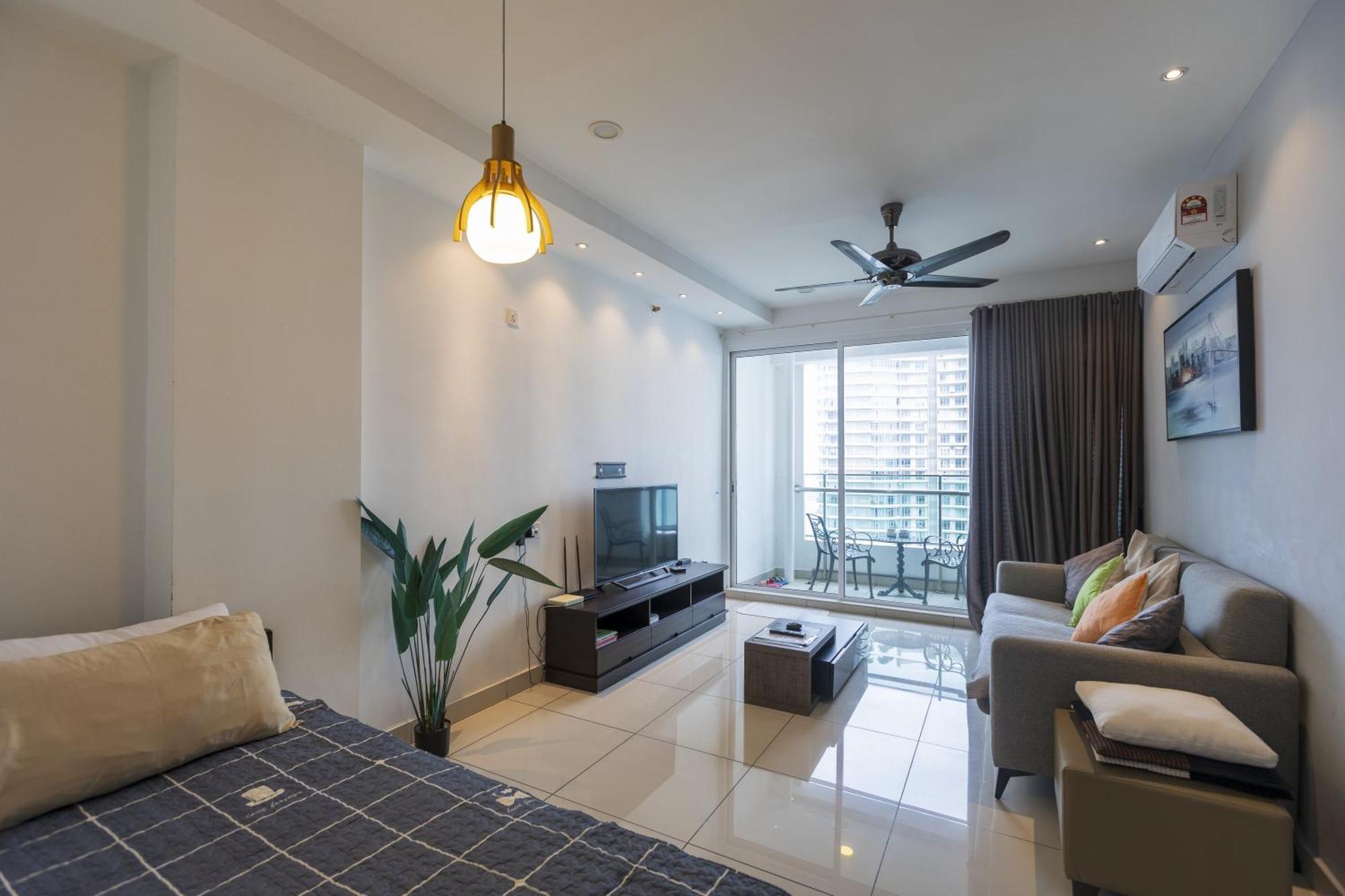 Sky Suites George Town Eksteriør billede